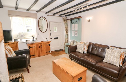 Cromford Cottage | POST OFFICE COTTAGE, family friendly, with a garden in Cromford