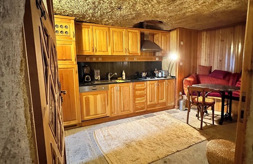 Ortahisar Hotel | Potamia Cave Suites