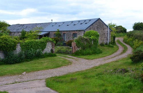 Stackpole House | Potato Barn (3 bedrooms sleeps 6)