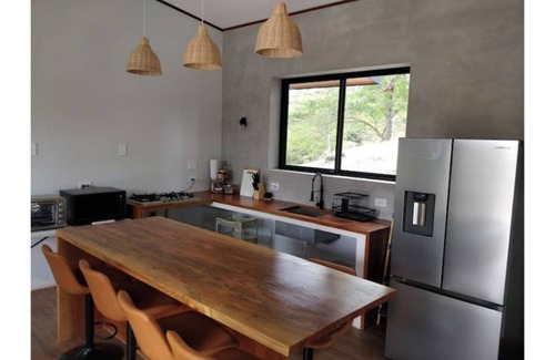 Potrero House | Potrero Hills CR, 10 min away from beautiful beaches!