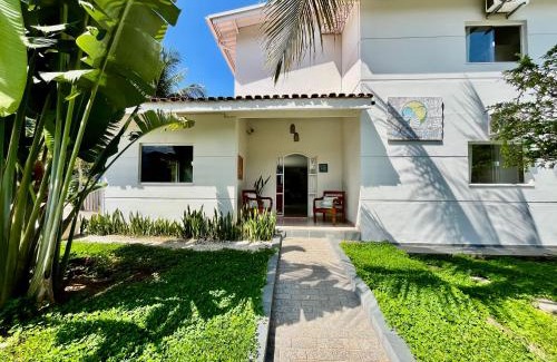 Praia da Enseada Hotel | Pousada Baía das Conchas