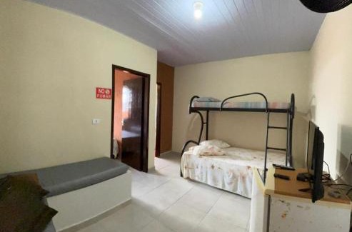 Praia de Leste House | Pousada Fênix,com piscina -250 METROS DA PRAIA