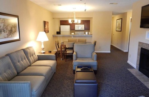 Berkeley Condo | Powhatan 2 bedroom · Historic Charm @ Powhatan! Two Bedroom Suite.