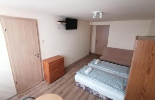 Ujlipotvaros House | Pozsonyifirst 2 privat room