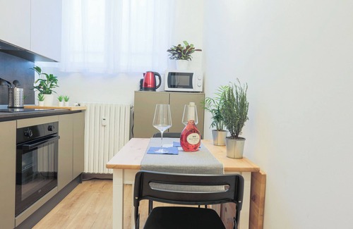 Vigentino Apartment | Prada-IEO-Bocconi-Wi-fi free-AC-Private Parking