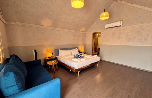 Diu Hotel | Praveg Beach Resort Nagoa Beach Diu
