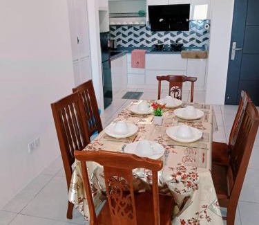 Central Seberang Perai House | Preferred30 3R2B 7pax Meritus Perai