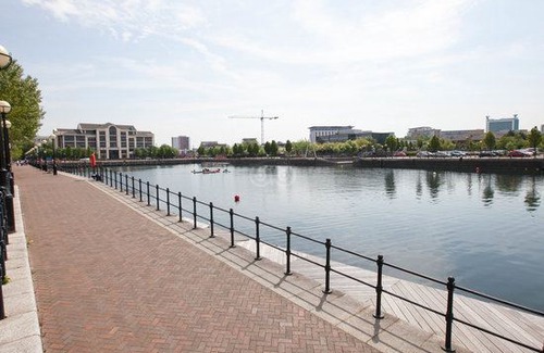 Salford Hotel | Premier Inn Manchester - Salford Quays