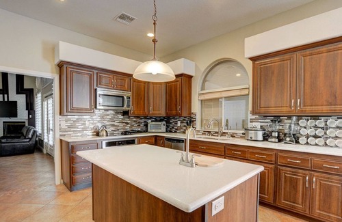 Enterprise Villa | Premiere Vacation Villa in Perfect Location - 8345