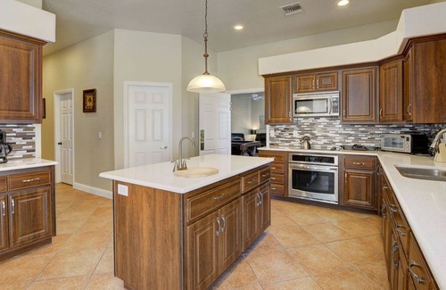 Enterprise Villa | Premiere Vacation Villa in Perfect Location - 8345