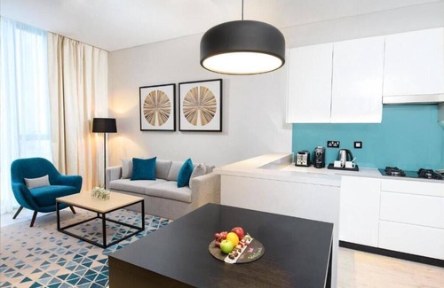Al Barsha 1 Apartment | Premium 1 Bedroom Walk from Mall Of Emirates