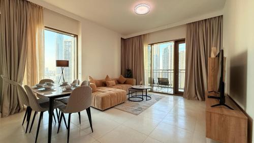 Dubai Apartment | Premium 2 Bedroom Creek Horizon