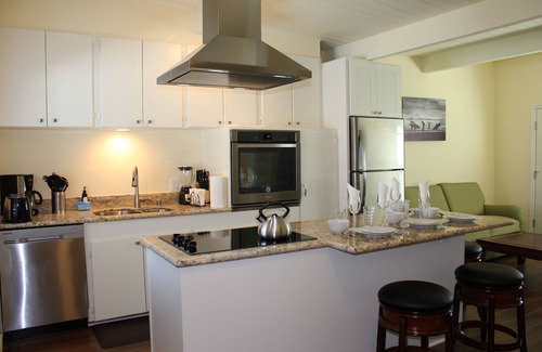 Carlsbad Apartment | Premium Coastal Getaway: A Seaside Retreat Unit G