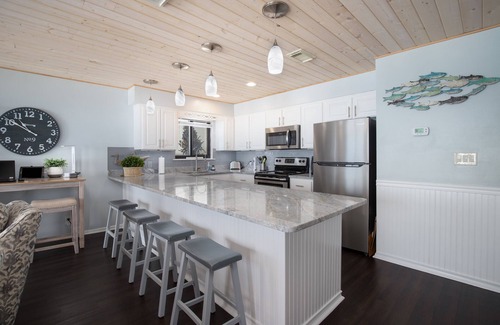 Crystal Beach Condo | Premium Gulf Front Condo - Private beach, free beach service - Book for 2026 now