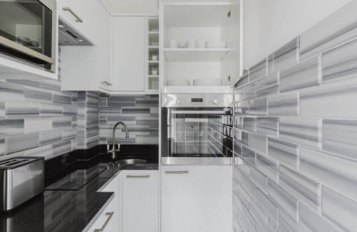 Campden Apartment | Premium Kensington 1BR w/City View, Fully Furnished, by Blueground