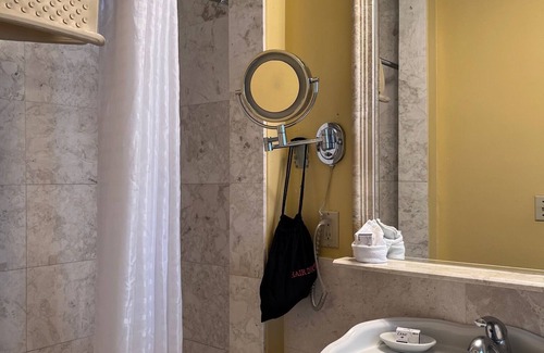 Downtown Monterey Cabin | Premium King Fireplace Room Walking Distance from the Beach!