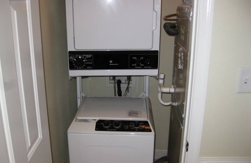 Kingsmill Condo | Premium Lakeview 1 BR in Kingsmill Resort-Clean- Shuttle to Grand Illumination