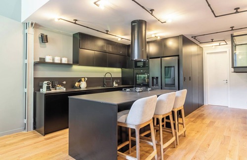Palermo Apartment | Premium Loft in Historic Building with Private Sauna and Jacuzzi