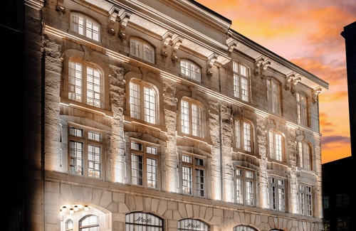 Old Montreal Apartment | PREMIUM LOFT | The Signature