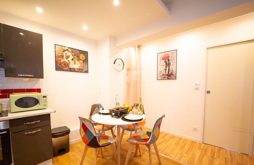Brequerecque Apartment | 💎Premium Offer💎Suite with Balneo Bath/Jacuzzi- Old Town Residence