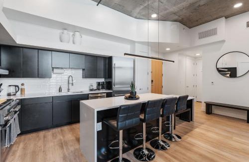 Rio Grande Apartment | Premium SLC Luxury- Penthouse VIEWS - Top Amenities
