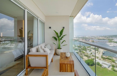 Bocagrande Apartment | Premium suite 25th floor