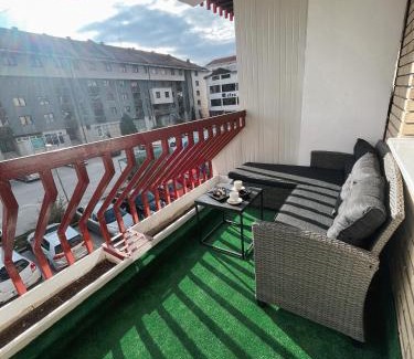 Pale Apartment | President Lux Apartment