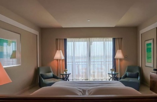 Deira House | Presidential Suite Near Dubai Creek Golf Club By Luxury Bookings