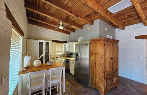 The Garden District Apartment | PRESIDIO CASITA with POOL AND HOT TUB