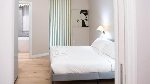 Chinatown Apartment | Prestige Boutique Homes-Arco della Pace Exclusive Family Apartment