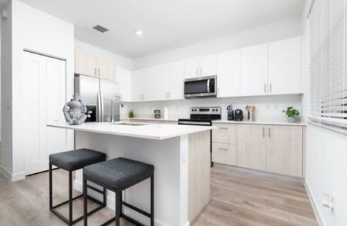 Survey Creek House | Prestige Palm Aire on the golf 3/2