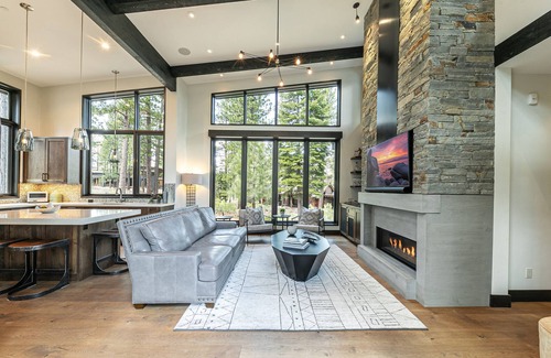 Truckee House | Prestige Place at Martis Camp by Tahoe Getaways - Summer Lease in Gated Community