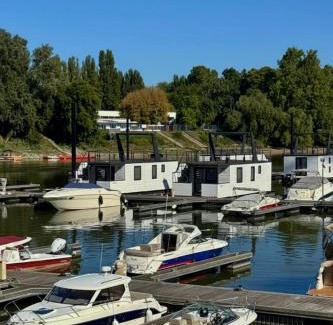 13th District Resort | Prestige Yacht Resort Budapest