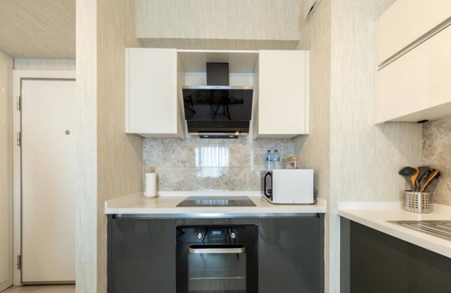 Bahcelievler Apartment | Prestigious 1 Bedroom Apartment next to starcity outlet mall