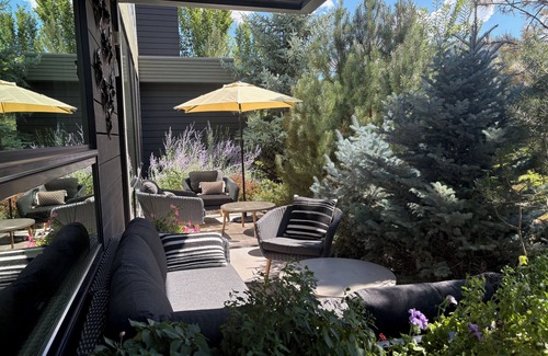 Basalt Condo | Prestigious 2 br Park Modern, Unit, for Aspen/Snowmass ski season