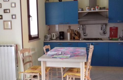 Montioni Apartment | Prestigious and comfortable apartment with swimming pool in Lazise for relaxing vacations