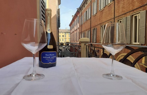 San Faustino-Madonnina-Quattroville Apartment | Prestigious residence a stone's throw from Duomo
