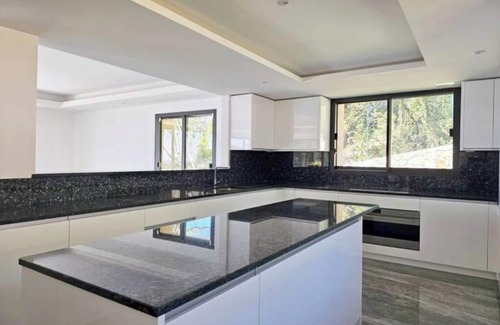 Mougins Villa | Prestigious villa - Sea view