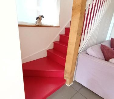Haslemere House | Prestwick House - Sleeps 10+ - Main House & 3 Separate Oak Framed Barn Studios - Rural