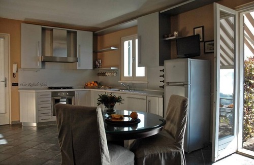 Gravedona Apartment | Pretore Romantico Loft Holiday Apartment with Pool