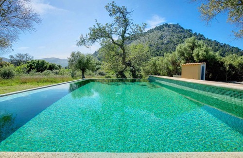 Pollensa Villa | Pretty 2-Bedroom Cottage, A/C, Private Pool, Idyllic Countryside Location just 5 mins from Pollenca