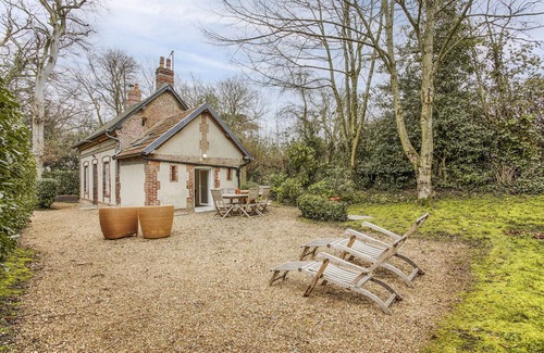 Honfleur House | Pretty Charming House, Absolute Tranquility