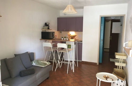 Le Brusc Apartment | PRETTY GROUND GARDEN RENOVATES THE BRUSC