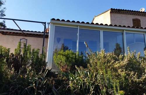 Quinson House | Pretty house in a comfortable subdivision