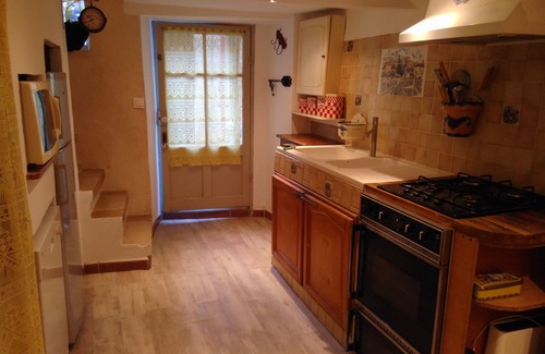 Aups House | Pretty little village house