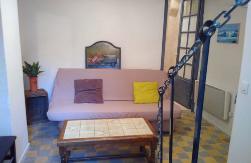 Aups House | Pretty little village house