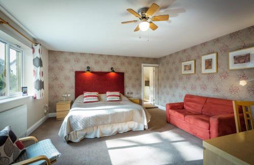 Trotterscliffe Bed & Breakfast | Pretty Maid House B&B