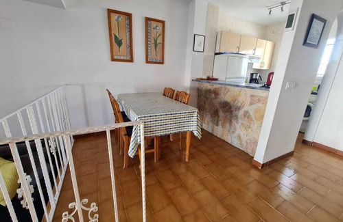 Empuriabrava House | Pretty Pecheur House with three bedrooms for 6 people with garage.