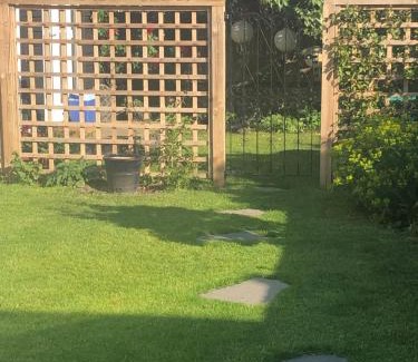 Sheringham House | Pretty self-contained garden room