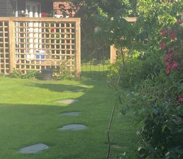 Sheringham House | Pretty self-contained garden room